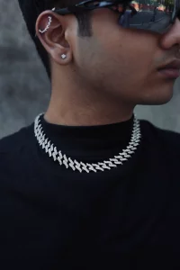 ICEDOUT THRON NECKLACE